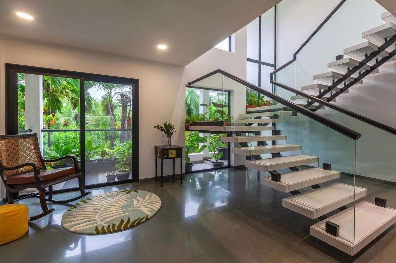Villa Sereno By Stayvista - An Elegant And Entertaining Retreat Featuring A Swimming Pool, Outdoor Jacuzzi, Modern Interiors, And A Snooker Table Alībāg Ngoại thất bức ảnh