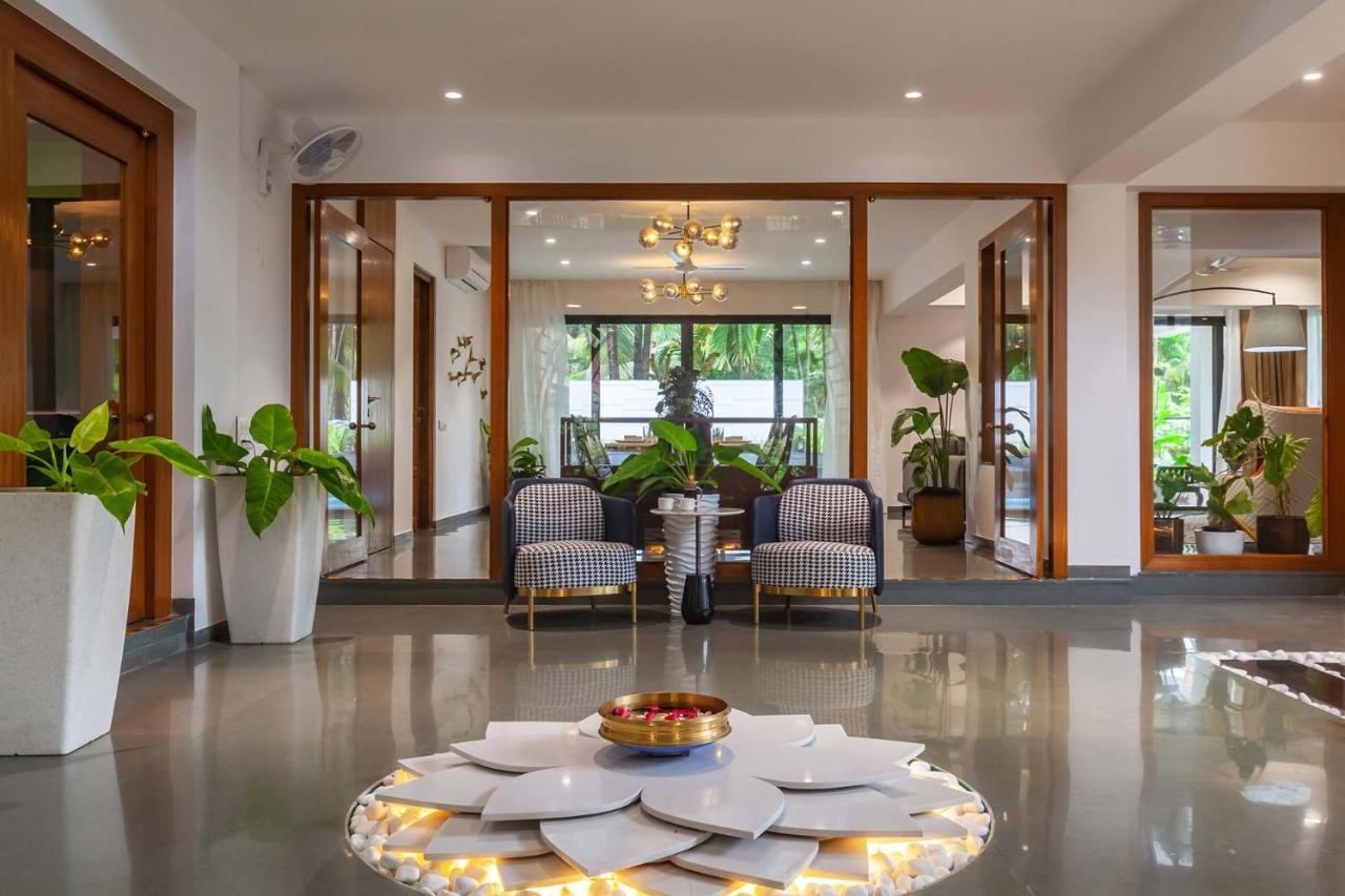 Villa Sereno By Stayvista - An Elegant And Entertaining Retreat Featuring A Swimming Pool, Outdoor Jacuzzi, Modern Interiors, And A Snooker Table Alībāg Ngoại thất bức ảnh